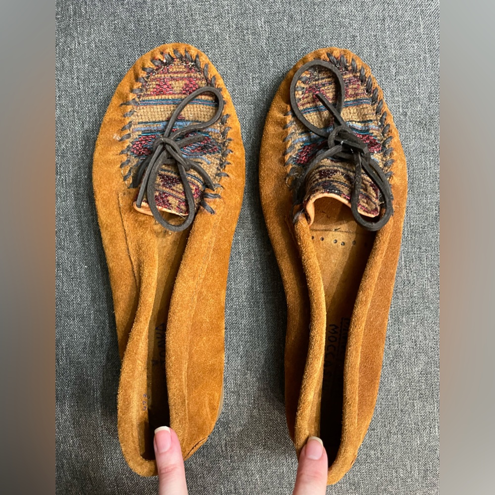 Minnetonka Brown Suede Moccasins with Multicolor Pattern